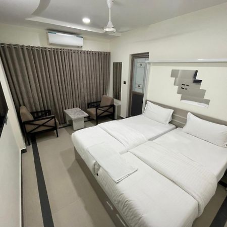Sr Hotel Anakāpalle 외부 사진
